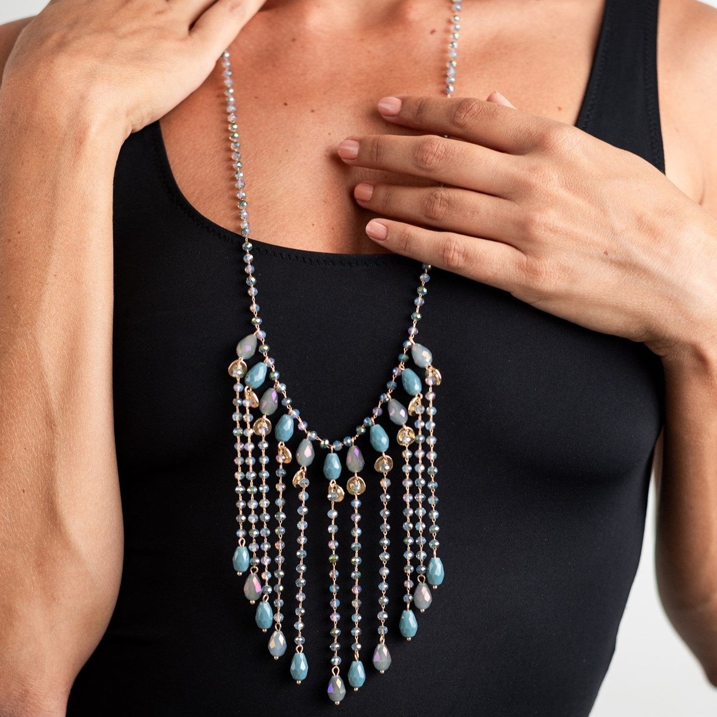 Collana con microcristalli azzurri - Mya Accessories