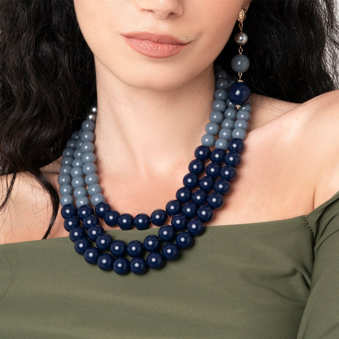 Collana girocollo multilinee con sfere in acrilico tono blu - Mya Accessories