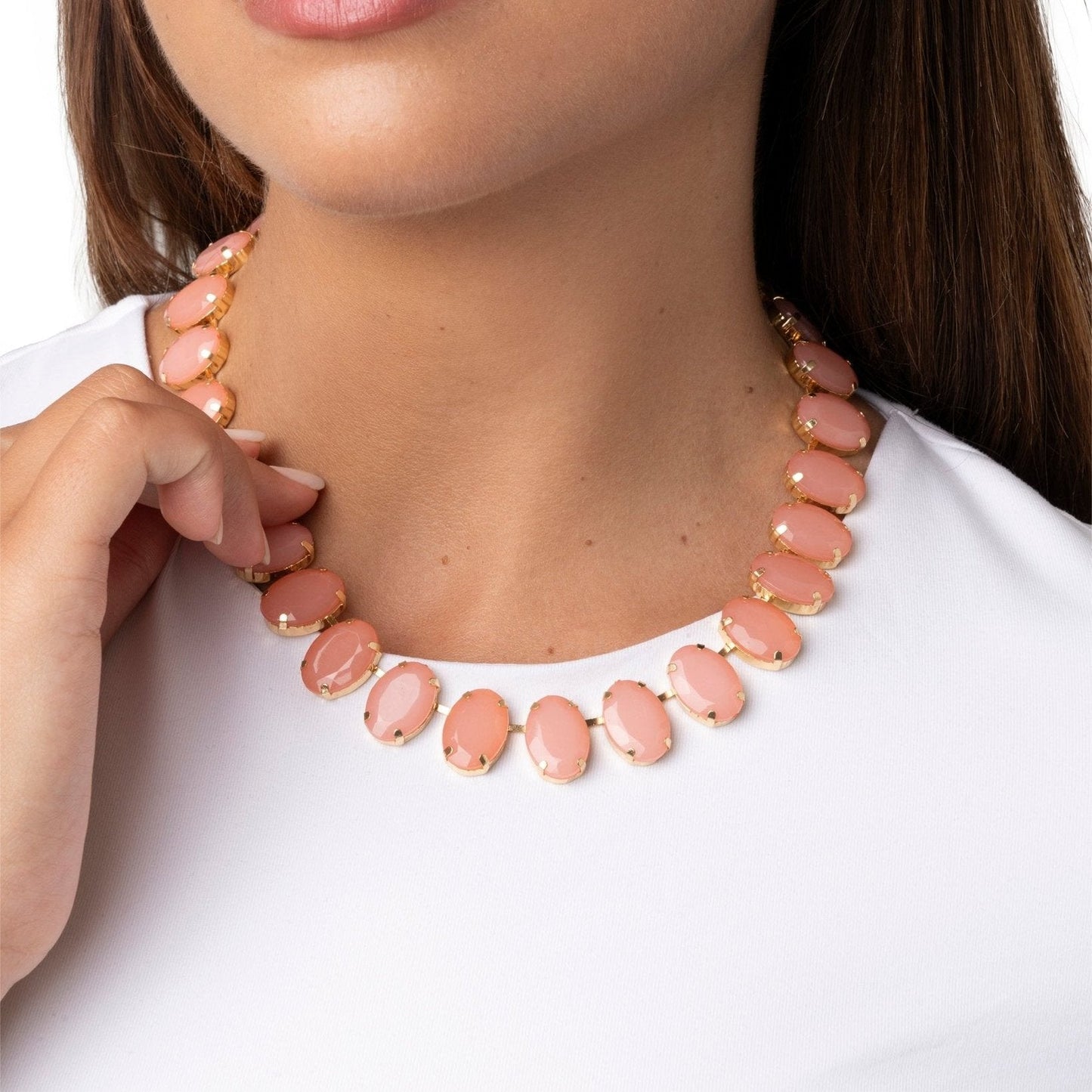 Collana girocollo con pietre ovali in resina pesca - Mya Accessories