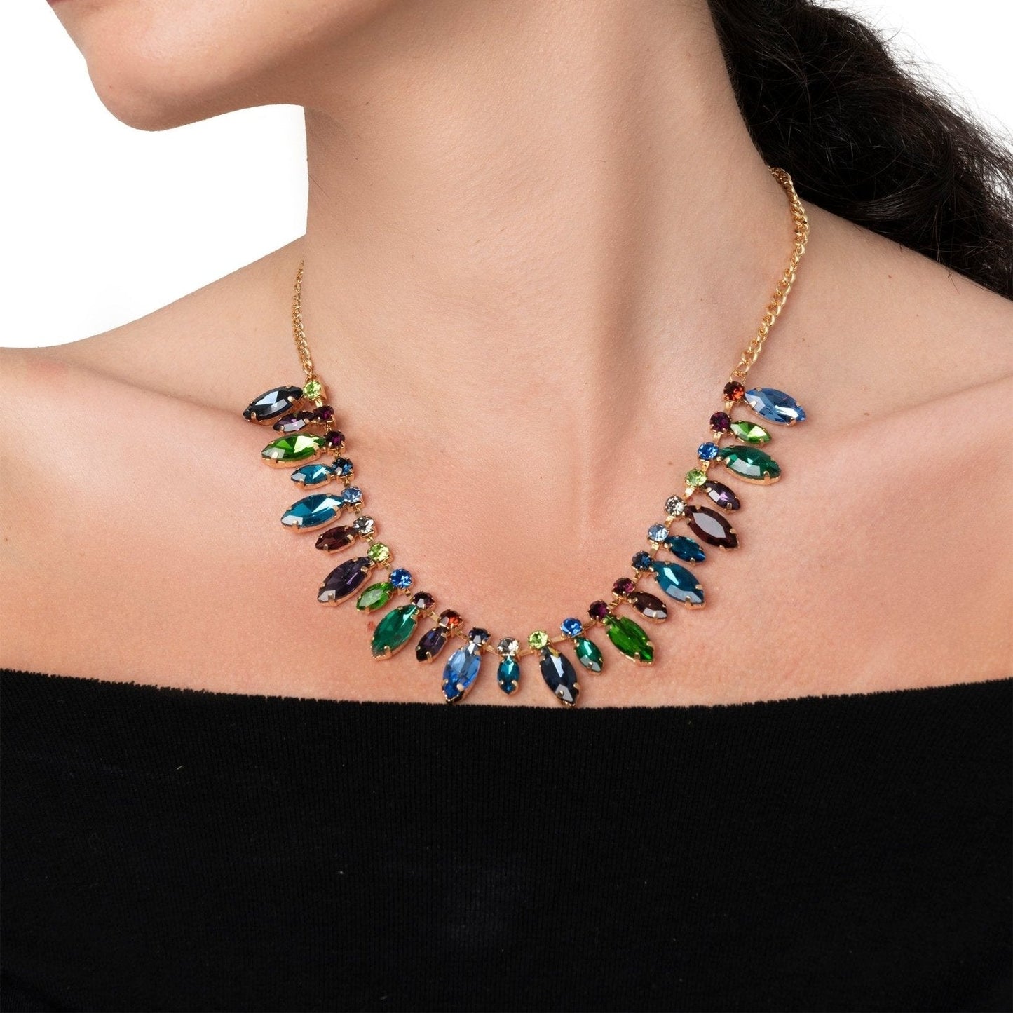 Collana girocollo a catena con pietre in vetro a forma di foglia multicolore - Mya Accessories