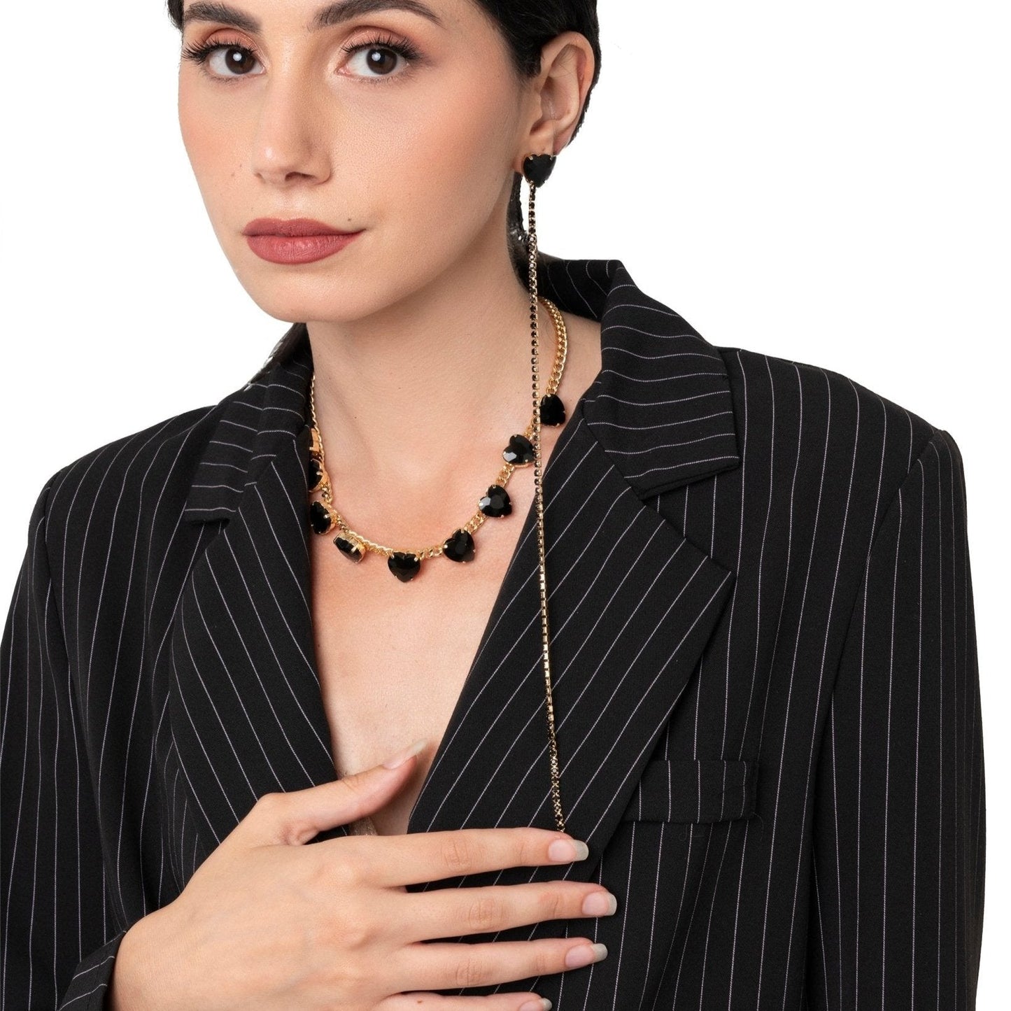 Collana girocollo a catena con pietre a forma di cuore in vetro nero - Mya Accessories