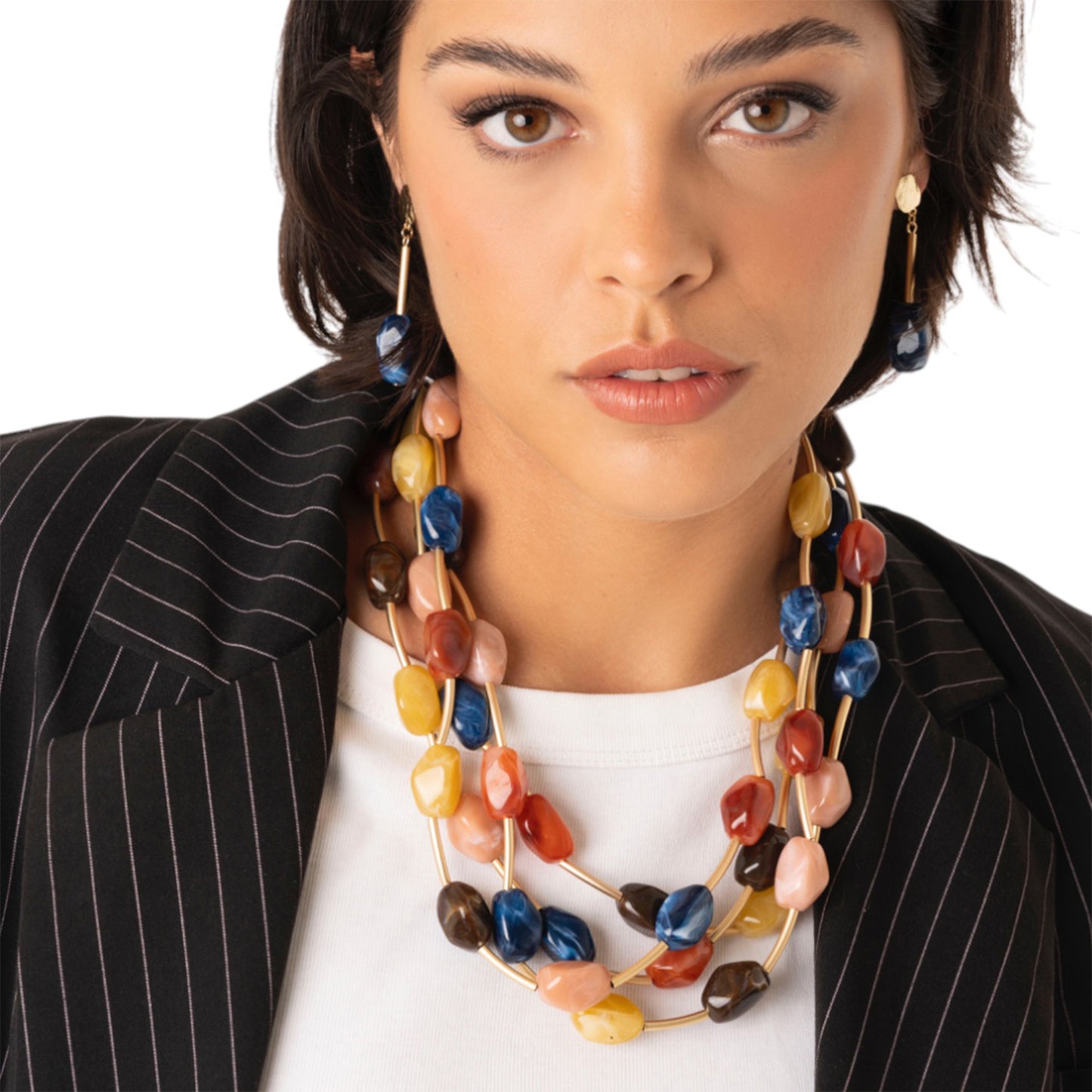 Collana girocollo multifilo con pietre in acrilico multicolore