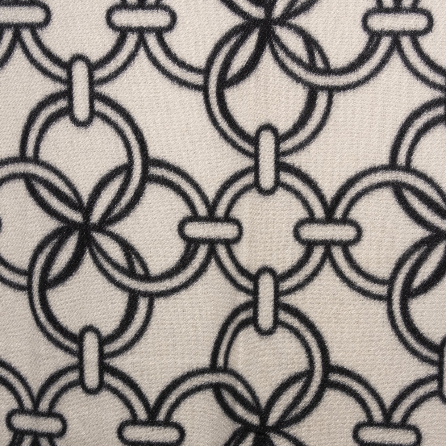 Sciarpa in lana bianca con stampa simmetrica nera