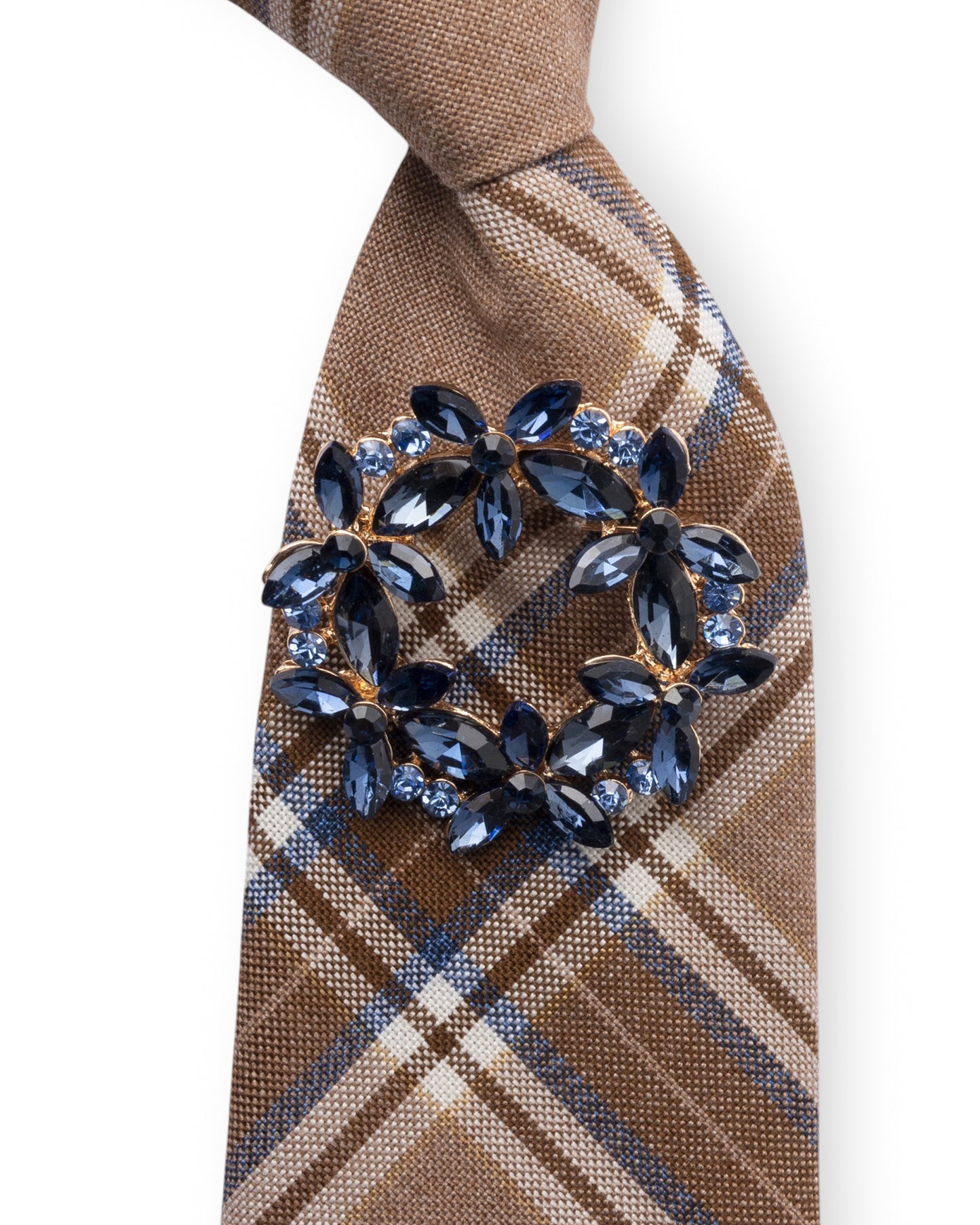 Cravatta tartan beige/marrone elastica con spilla in vetro azzurra