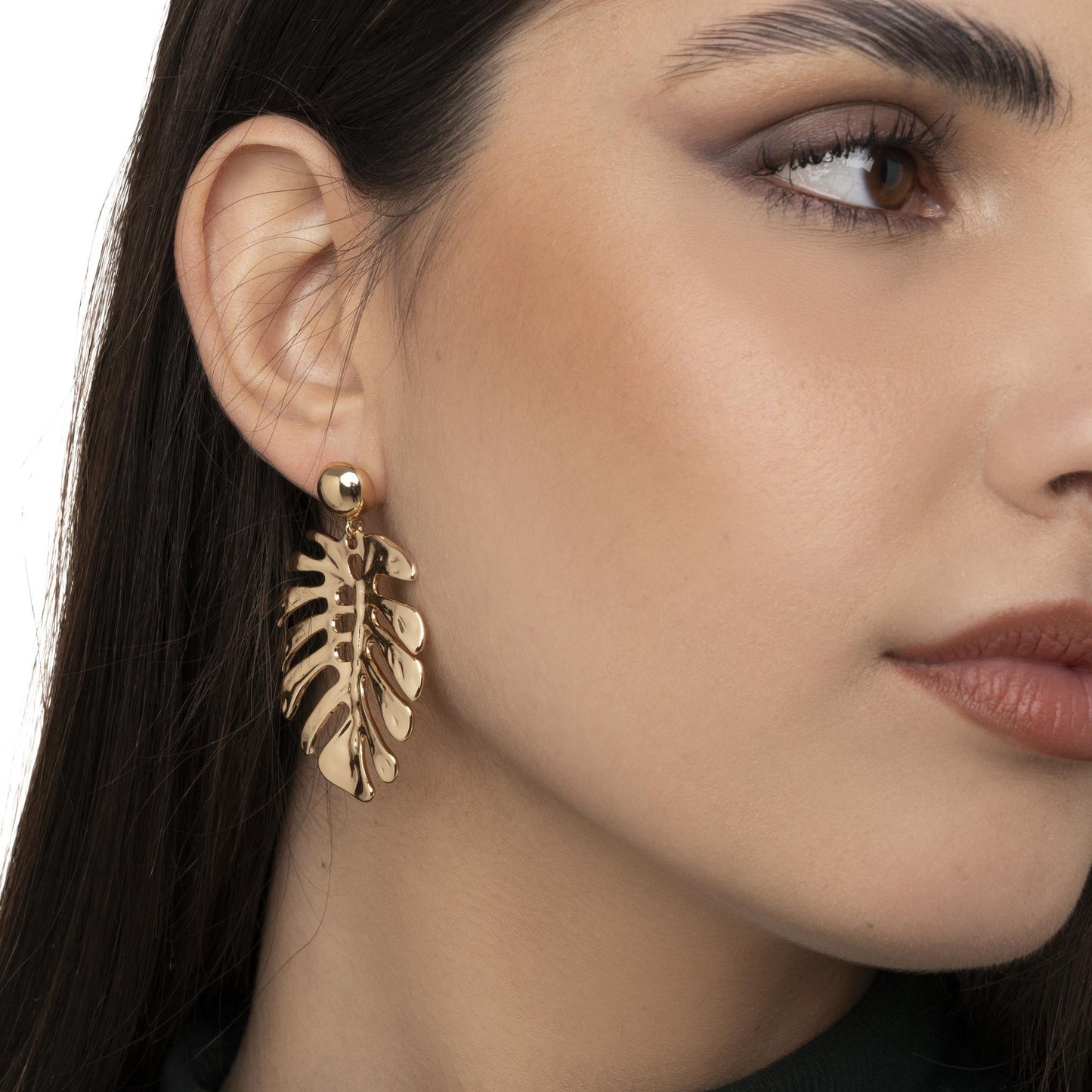Orecchini pendenti a foglia in metallo lucido - Mya Accessories