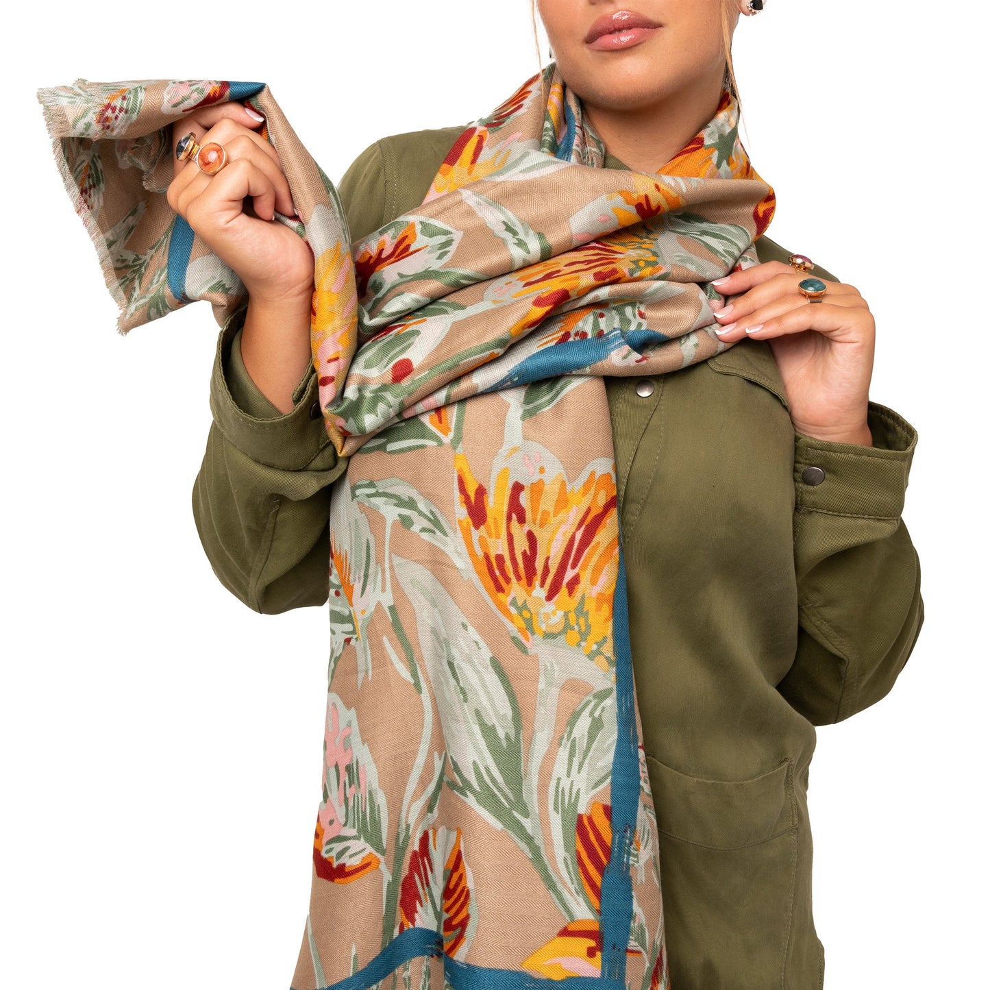 Sciarpa con stampa floreale fondo tinta beige