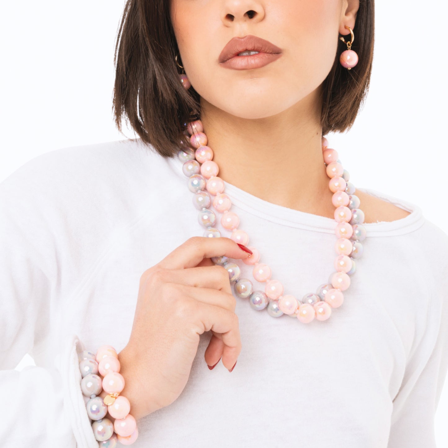 Collana girocollo con due fili di sfere in acrilico lucide rosa e grigio