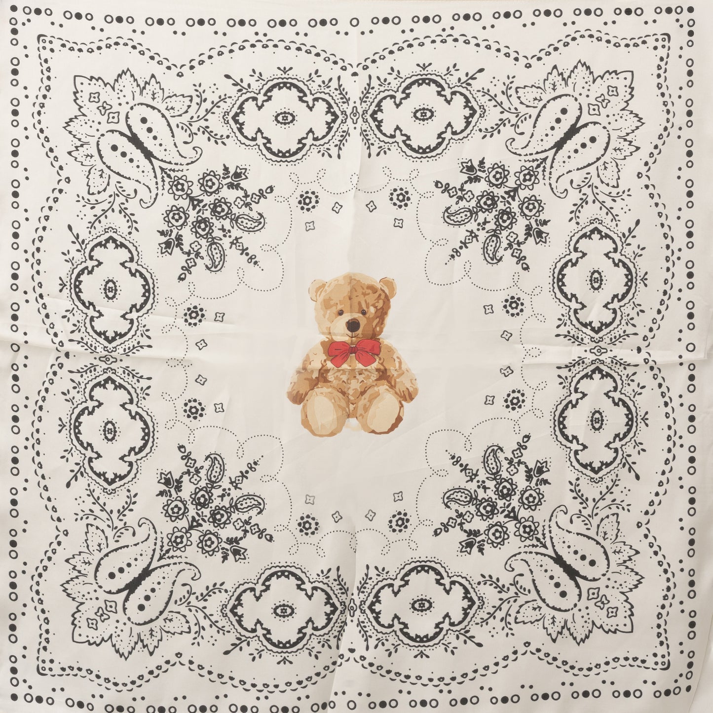 Foulard in seta beige con stampa ad orsacchiotto