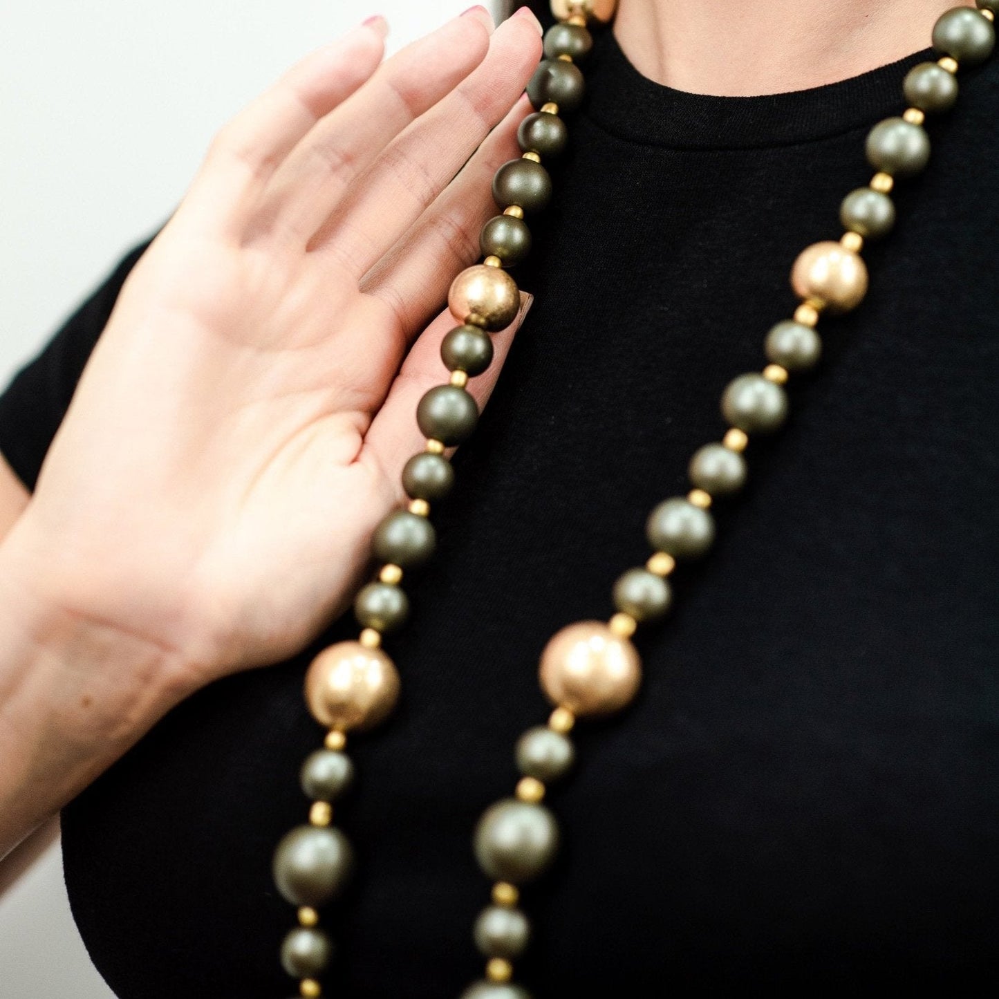 collana-lunga-balls-verde-3-Mya Accessories