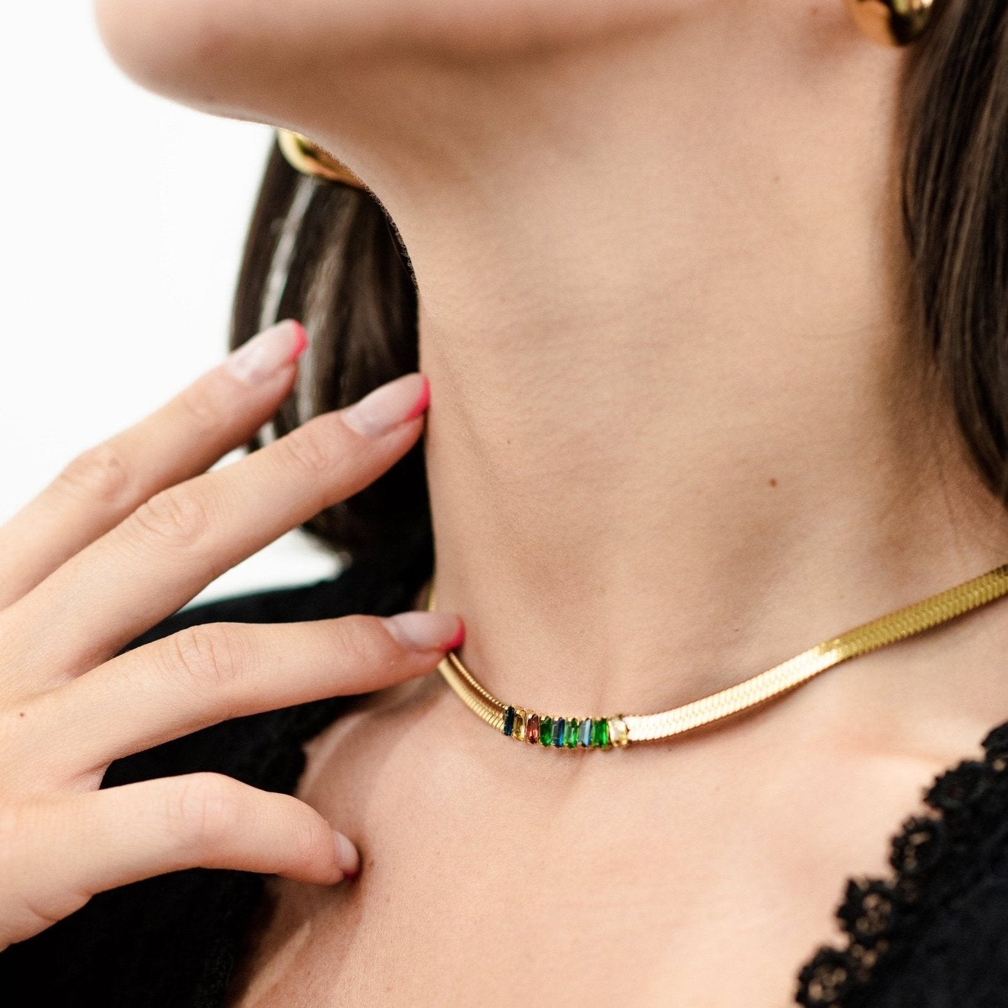 Girocollo snake piatto con pietre multicolore - Mya Accessories
