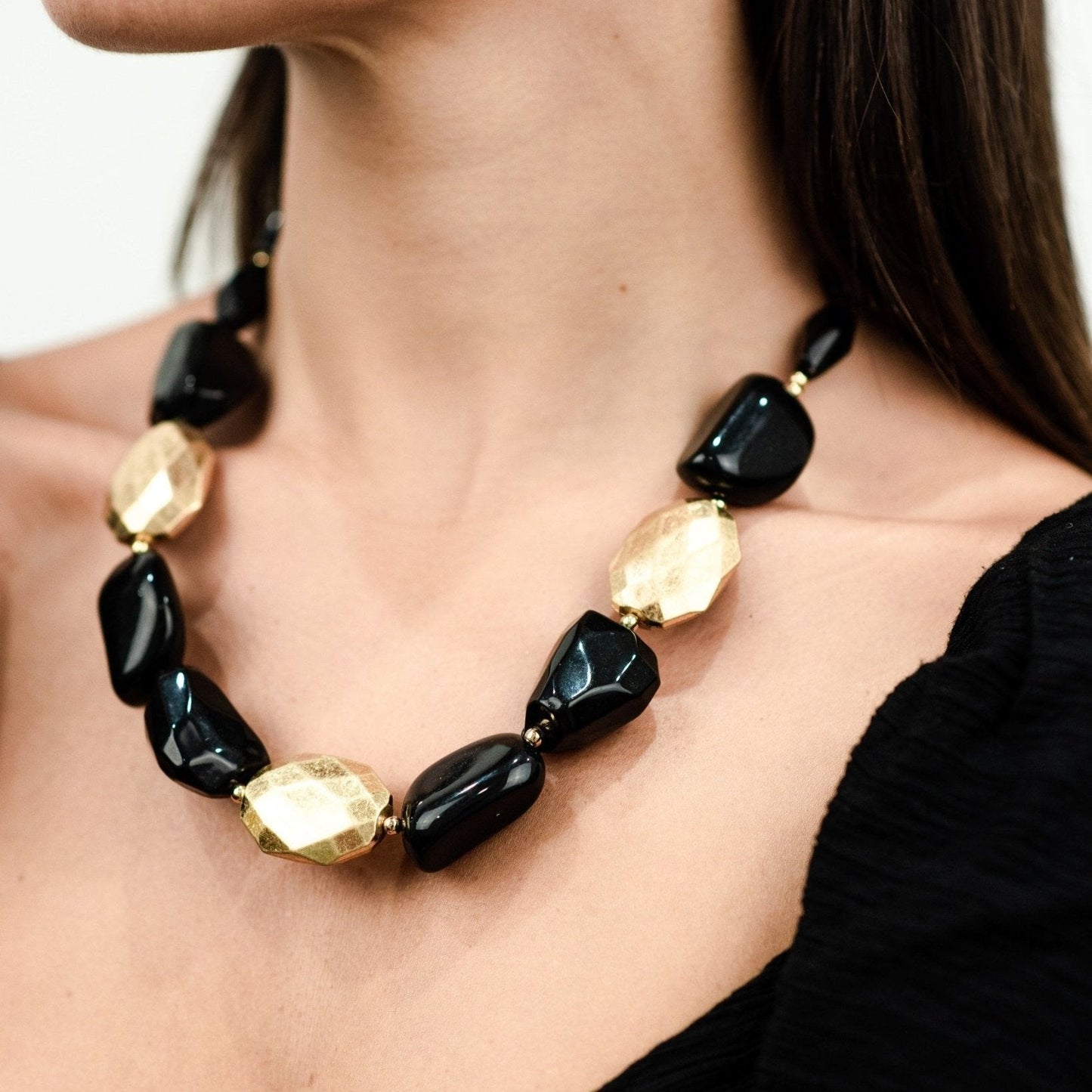 Collana con pietre in acrilico nere - Mya Accessories