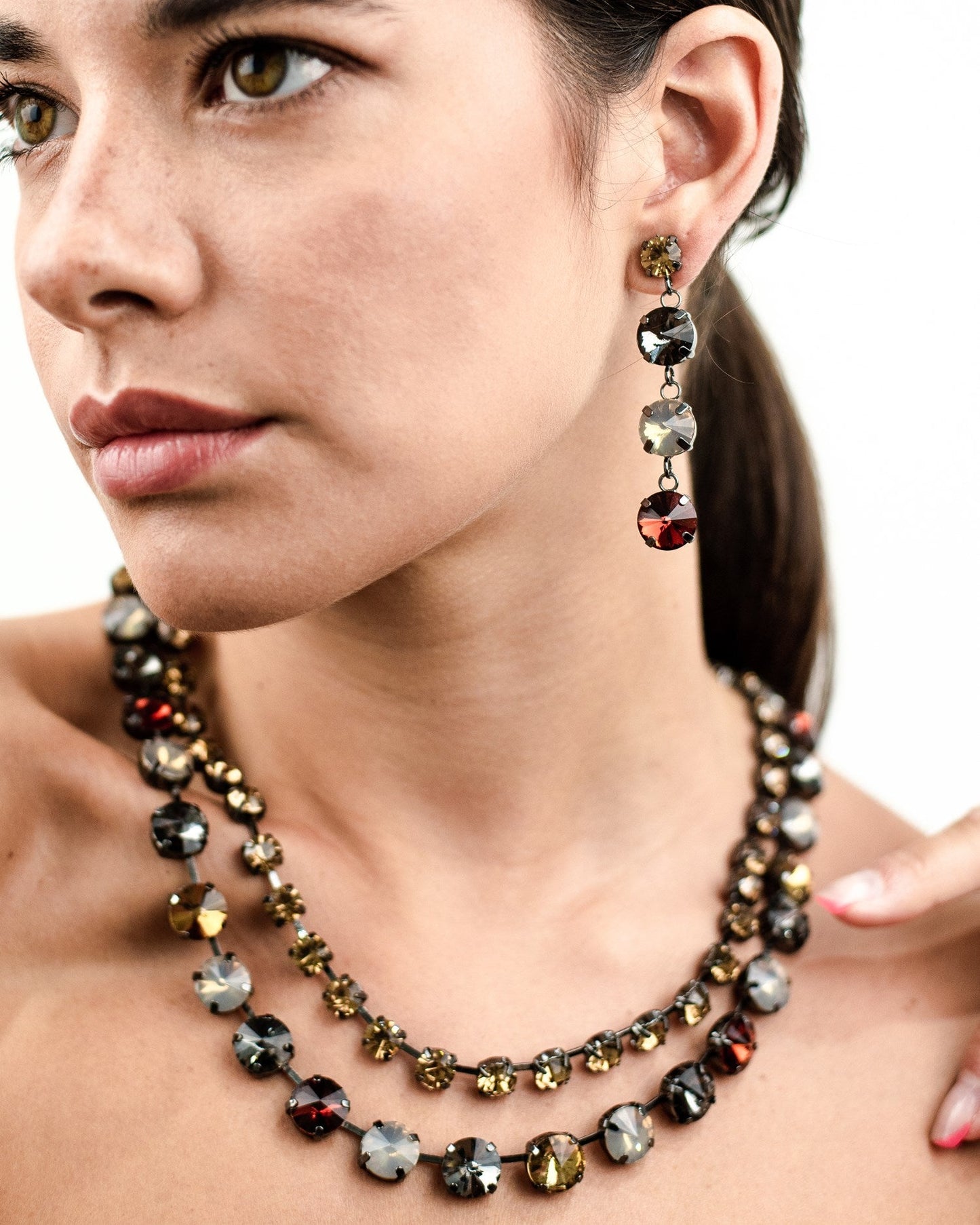 Orecchini in gun con pietre topazio - Mya Accessories