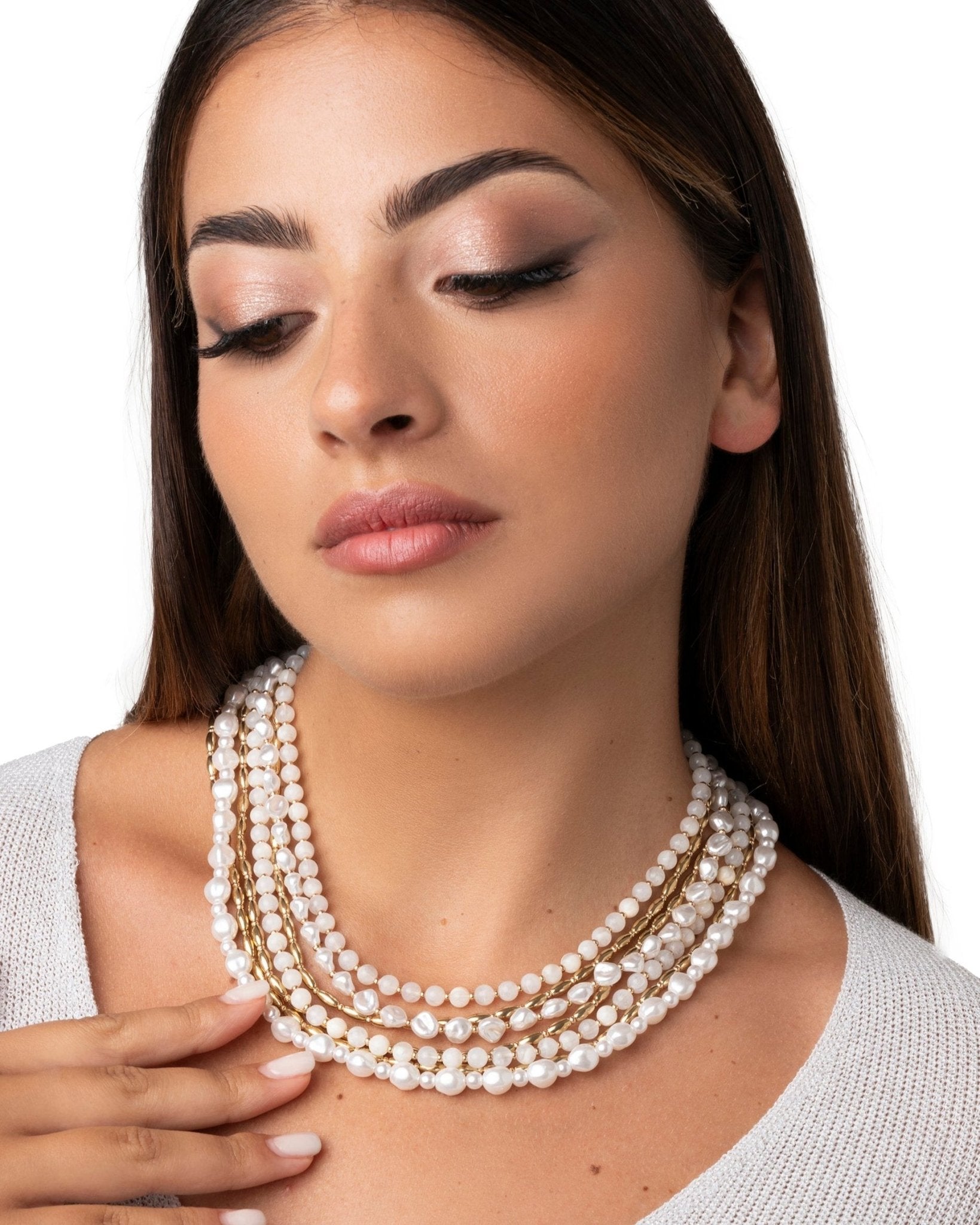Collana girocollo a catena multilinee con pietre acrilico bianco - Mya Accessories
