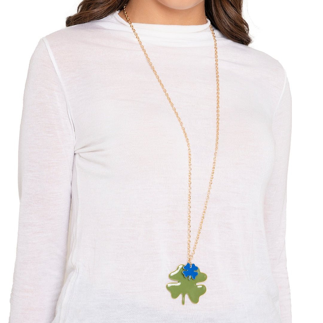 Collana lunga a catena con doppio pendente smaltato quadrifoglio blu e verde - Mya Accessories