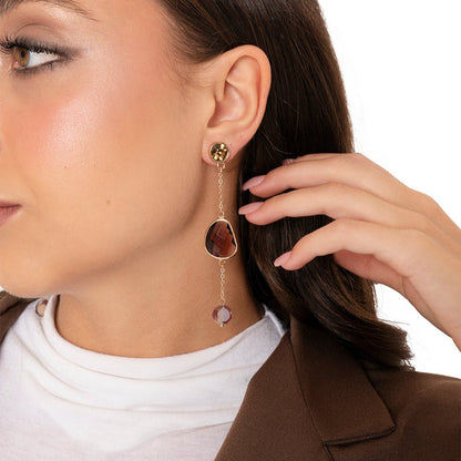 Orecchini pendenti con pietre in vetro viola ed ambra - Mya Accessories