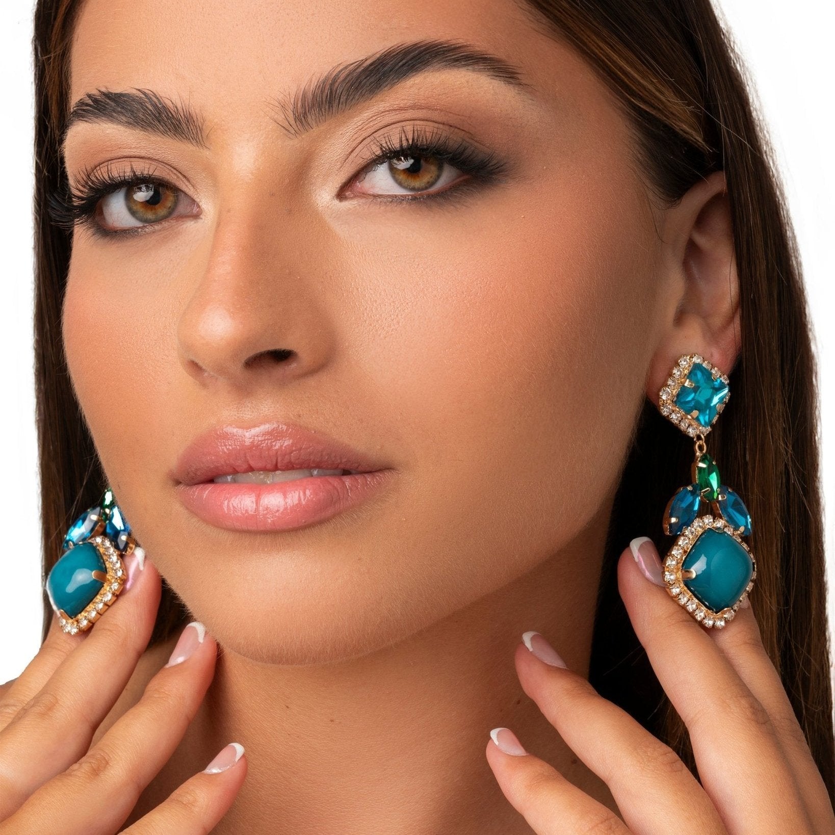 Orecchini pendenti con pietre in resina e vetro verde petrolio - Mya Accessories