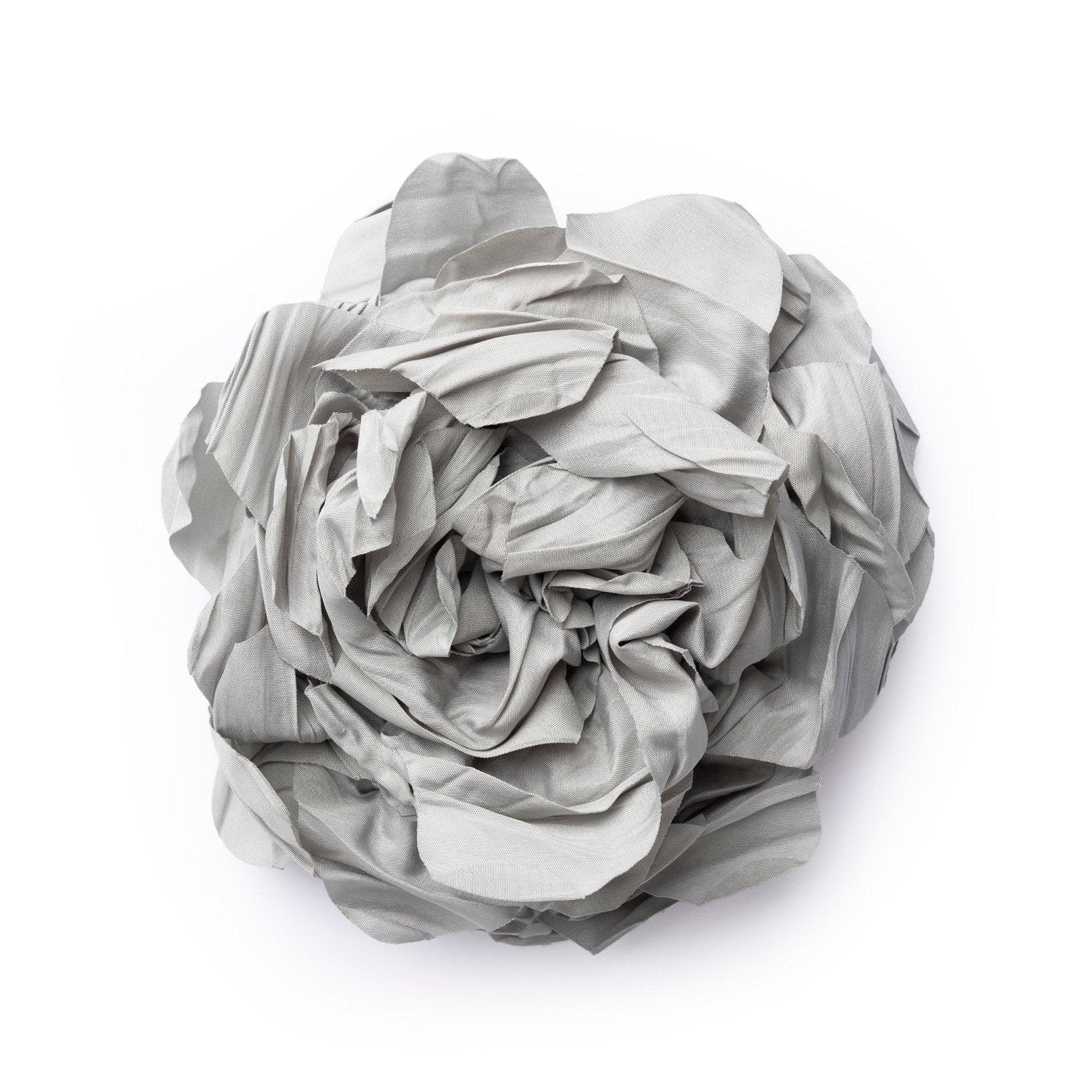 Spilla a forma di fiore in tessuto grigio - Mya Accessories