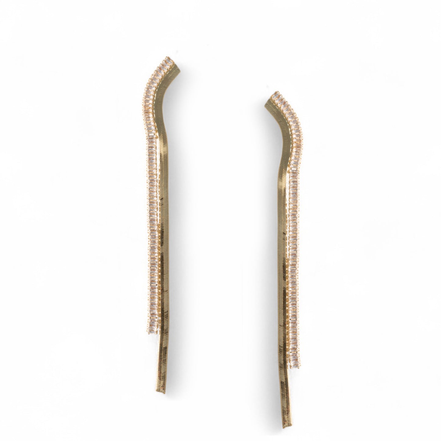 Orecchini pendenti con fili di metallo e strass in vetro crystal