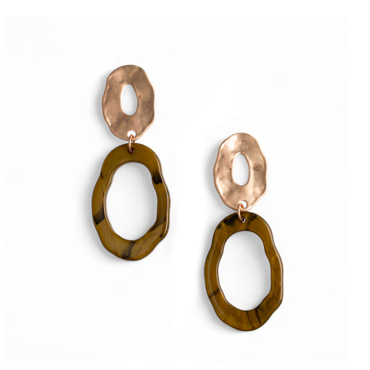 Orecchini pendenti in metallo con design ovale in acrilico verde