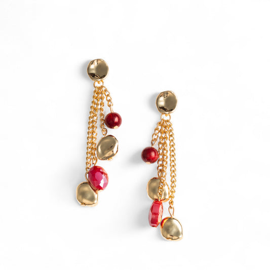Orecchini pendenti a catena con pietre in acrilico tono rosso