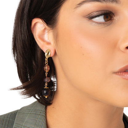 Orecchini pendenti con tre pietre semidure in vetro tono viola