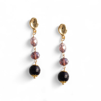 Orecchini pendenti con tre pietre semidure in vetro tono viola