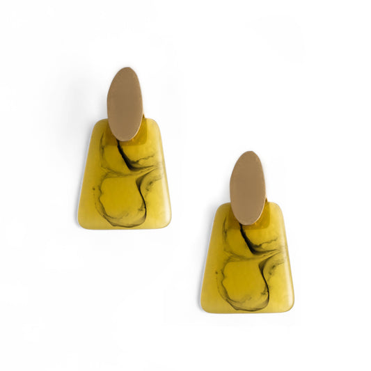 Orecchini con placchetta in metallo e pietra pendente rettangolare in resina verde