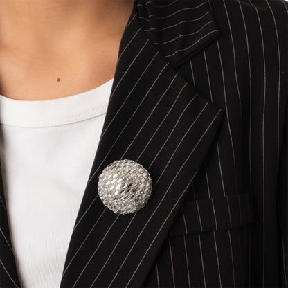 Spilla in metallo mezza sfera con pietre in vetro crystal