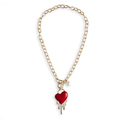 Collana girocollo a catena con pendente perla in acrilico e cuore smaltato rosso