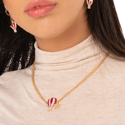 Collana girocollo a due fili con catena sottile e pendente a mongolfiera smaltata tono rosa
