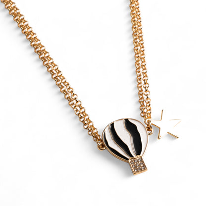 Collana girocollo a due fili con catena sottile e pendente a mongolfiera smaltata bianca e nera