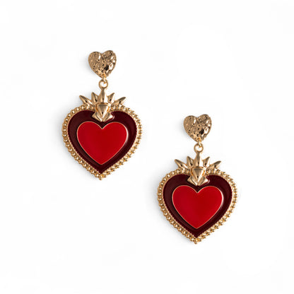 Orecchini pendenti in metallo a forma di cuore smaltato rosso