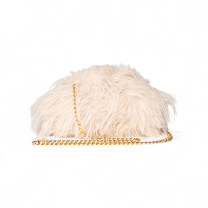 Borsa clutch a pelo lungo morbida beige