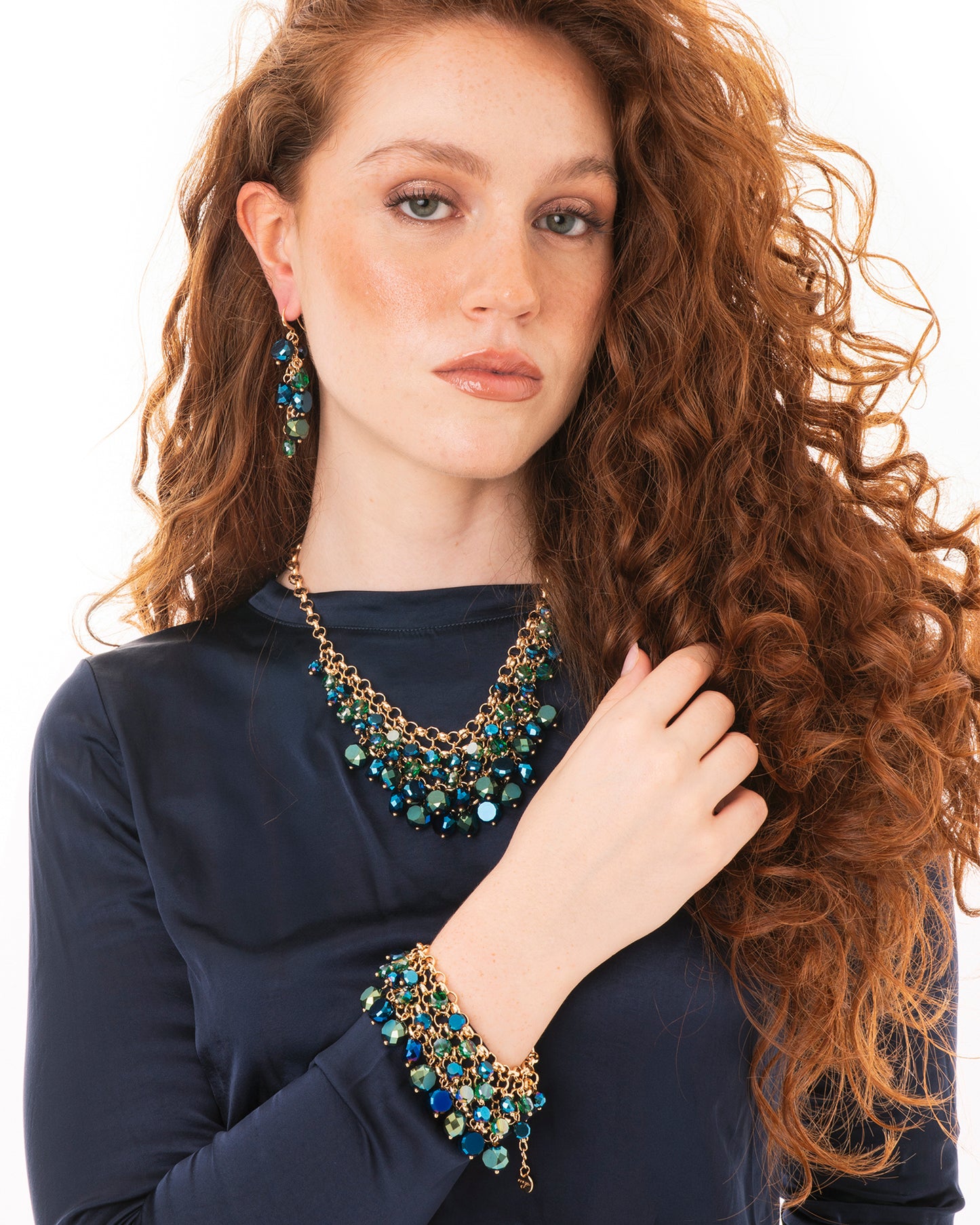 Bracciale a catena con pietre pendenti in vetro tono blu
