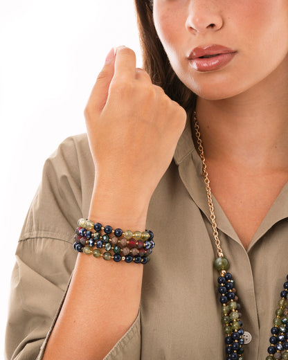 Bracciale elastico a quattro fili con pietre in acrilico tono verde e blu