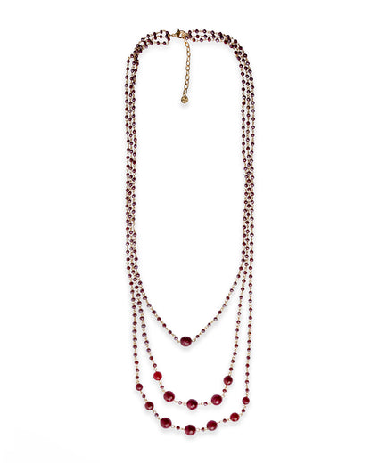 Collana lunga a tre fili con micro pietre e sfere in vetro rosse
