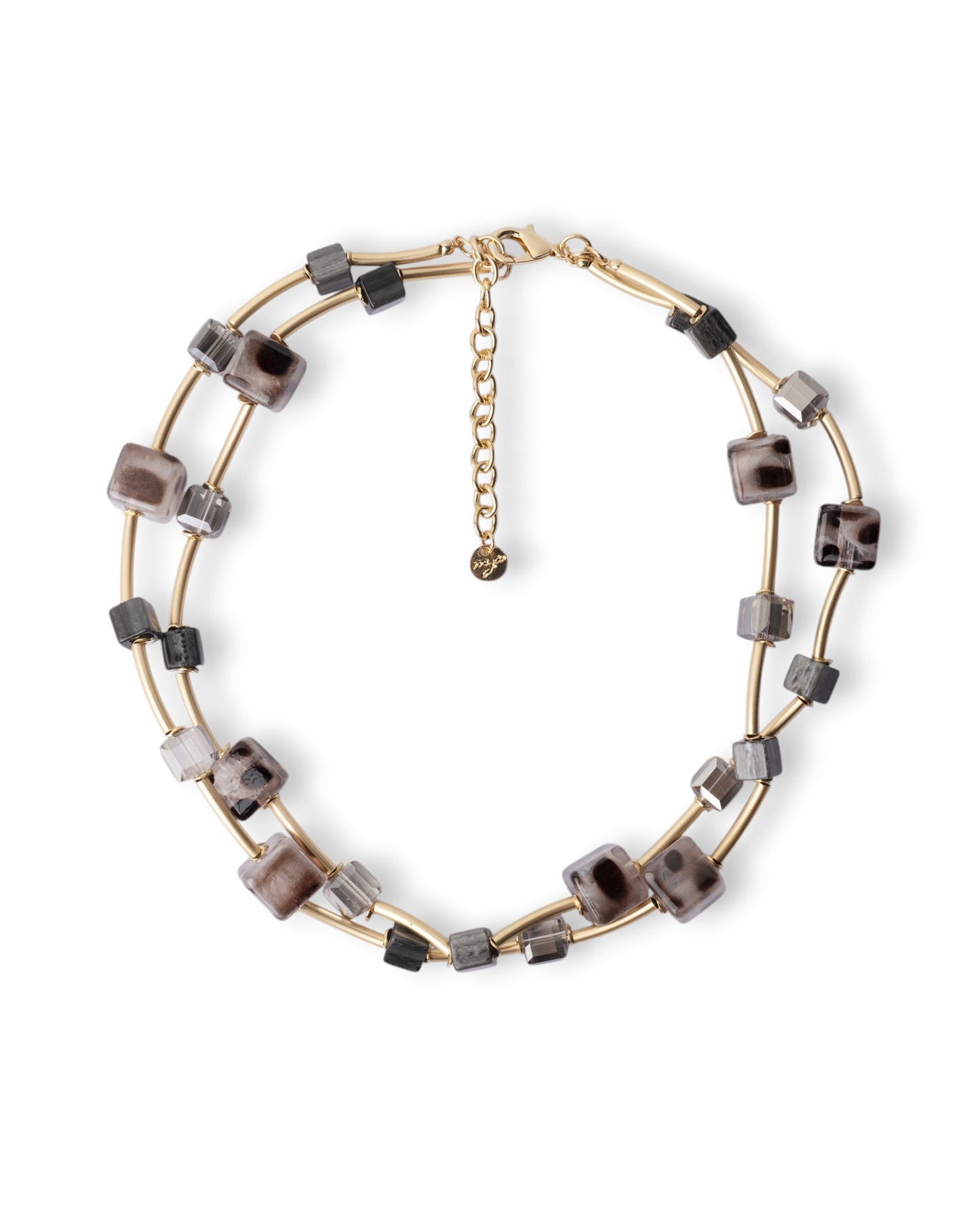 Collana girocollo a due fili con pietre a cubo in resina animalier tono grigio