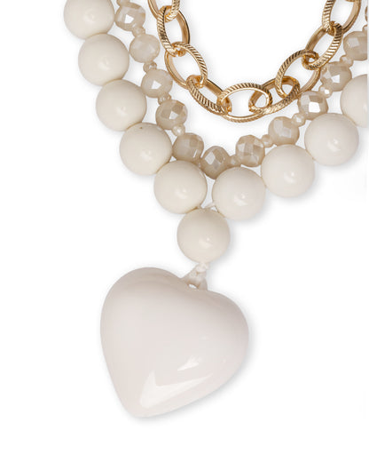 Collana a due fili con pietre in acrilico e vetro, pendente a cuore bianco