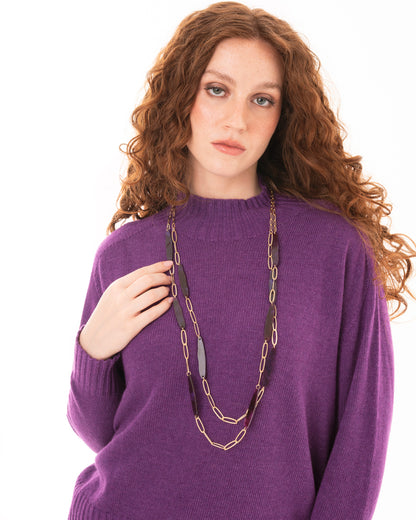 Collana lunga a due fili a catena con inserti in acrilico tono viola