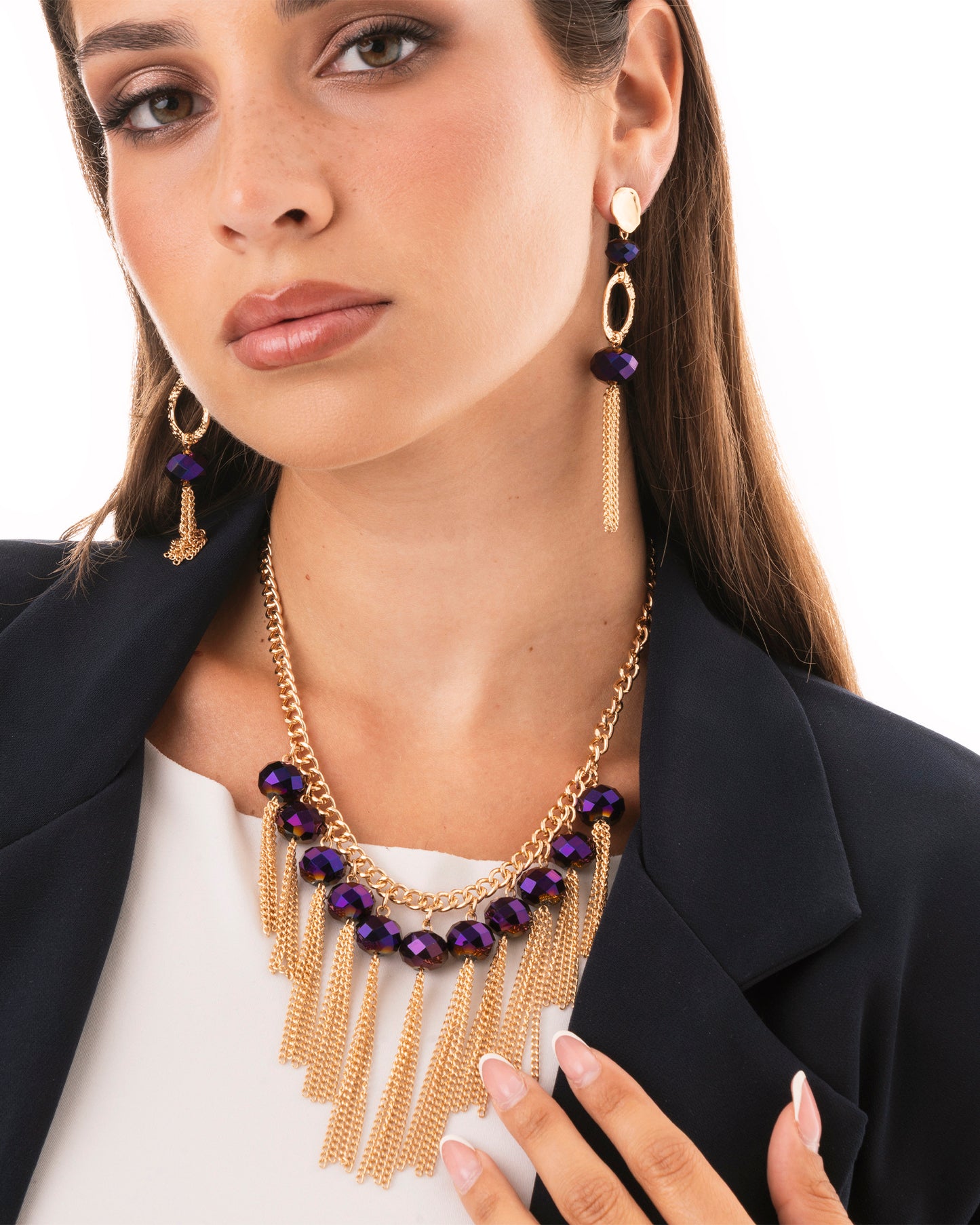 Collana girocollo a catena con pietre viola in vetro e frange pendenti