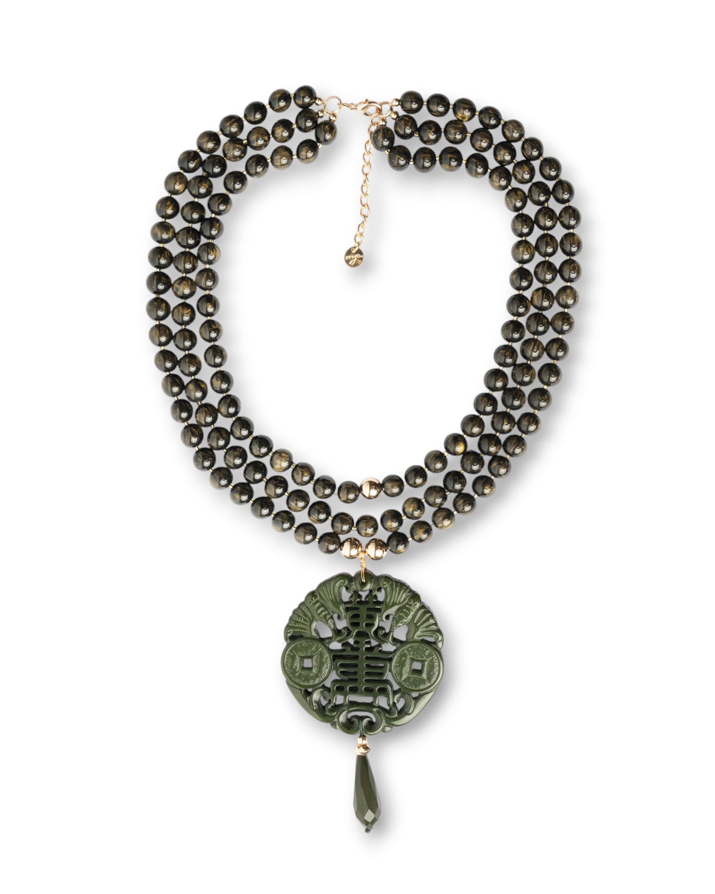 Collana girocollo a tre fili con sfere in acrilico e pendente mandala verde oliva