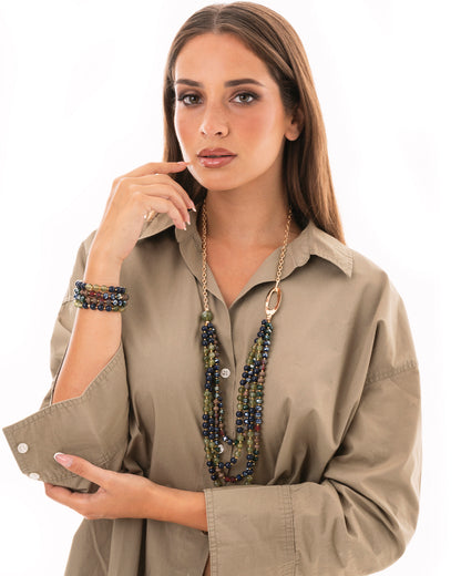 Collana lunga a catena con multi fili di pietre in acrilico tono verde e blu