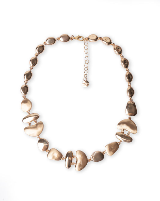 Collana girocollo dal design astratto in metallo