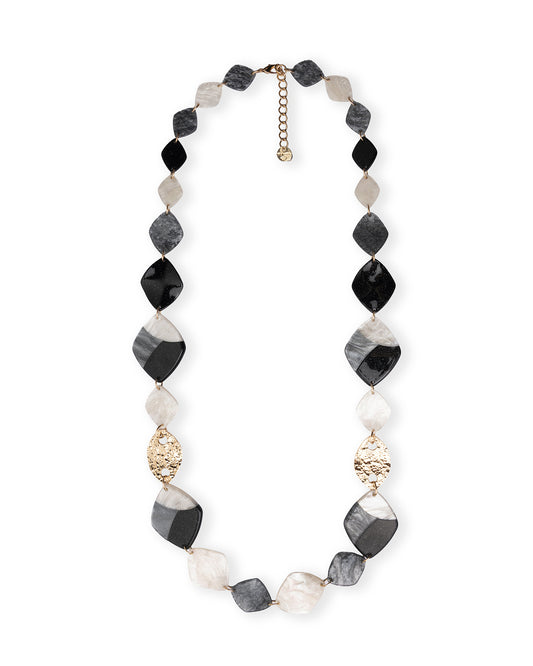 Collana lunga con pietre in acrilico a rombo tono bianco e nero