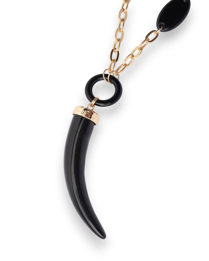 Collana lunga a catena con pendente a forma di corno in resina ed acrilico nero