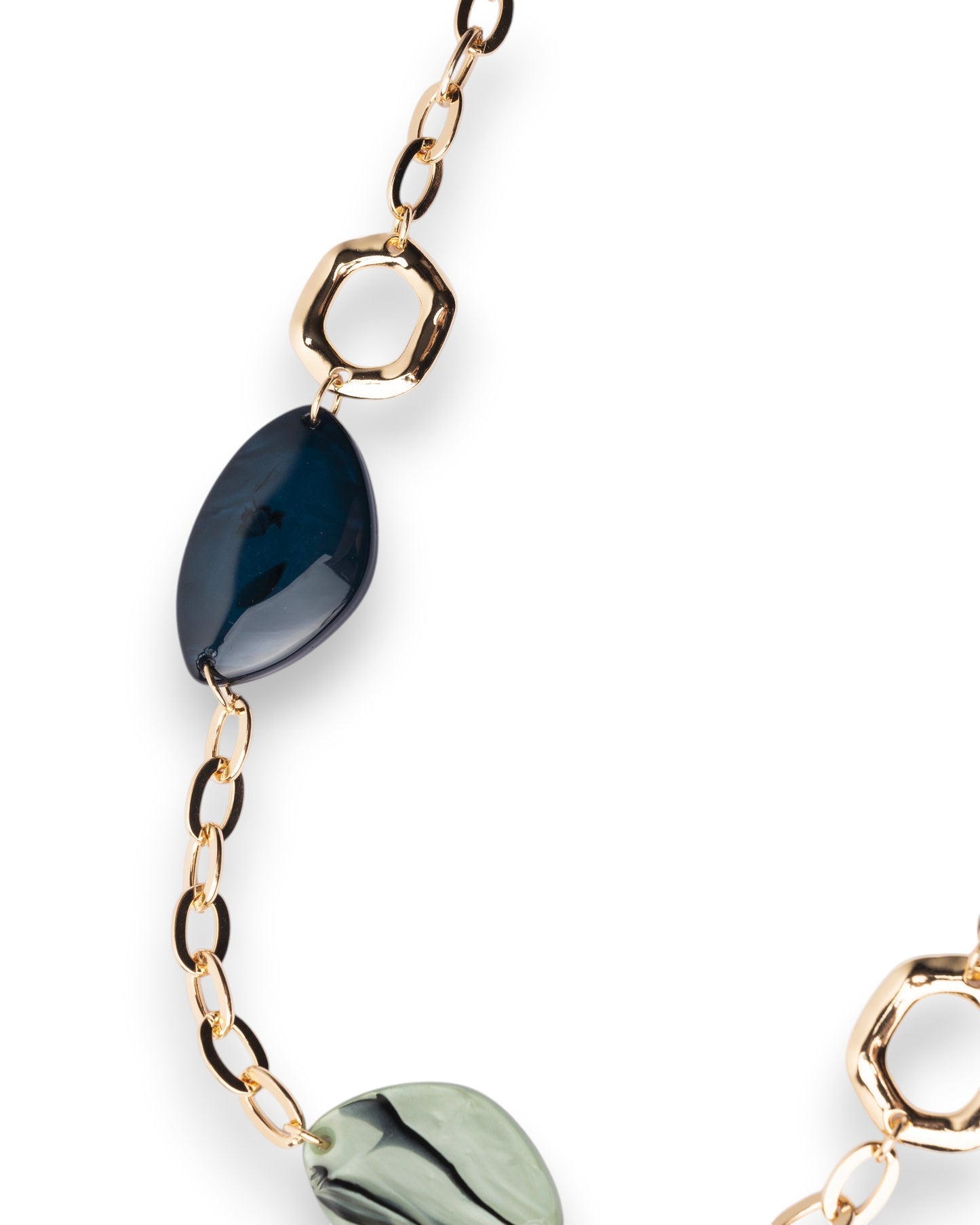 Collana lunga a catena con inserti in acrilico tono verde, blu e prugna