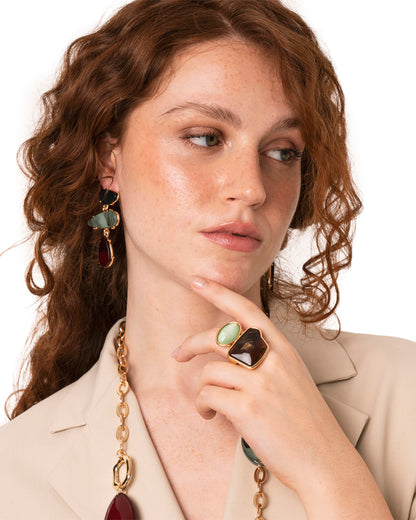 Anello elastico in metallo con pietre in acrilico tono marrone e verde