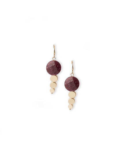 Orecchini pendenti in ottone con pietra dura circolare magenta