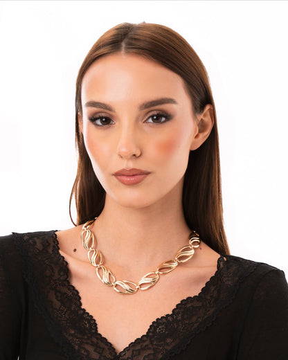 Collana girocollo in metallo lucido con maglia ovale effetto onda