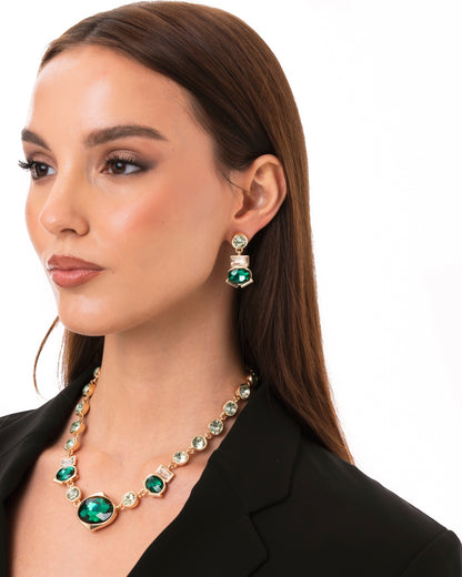 Collana girocollo in metallo con pietre in vetro verde